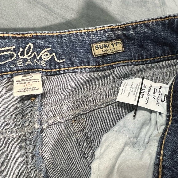 🌼 Silver Suki  Bootcut Jeans, Size 31x31 - Picture 4 of 5